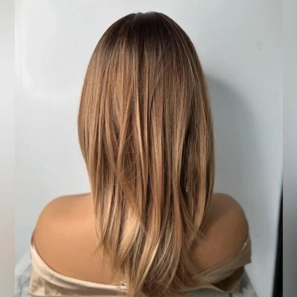 Balayage Medium Blonde Layered Short Wig - Side Bangs - Picture 8 of 14